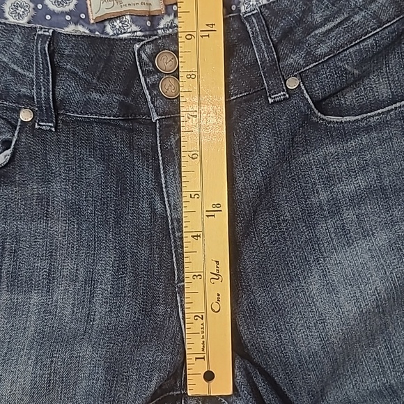 PAIGE Jeans Women's sz 30 Hidden Hills Double Button Crop Mid Rise Denim Jeans - Picture 12 of 14